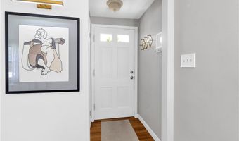 89 Olney Dr, Amherst, NY 14226