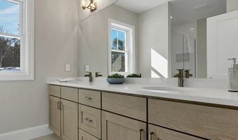 131 County Rd, Amherst, NH 03031
