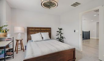8964 Willow Break Ave, Las Vegas, NV 89148