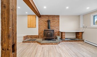 23 Lisa Dr, Barre, VT 05641