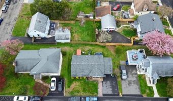 15 Cross St, Andover, NJ 07801