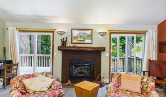 1002 Diamond Dr, Arcata, CA 95521