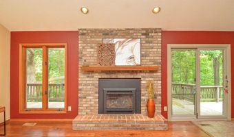 1221 Bridge Park Dr, Alton, IL 62002