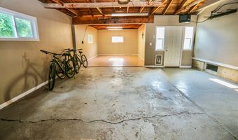 705 N High St, Aberdeen, SD 57401