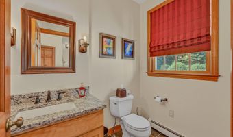 11 Loft Cir, Campton, NH 03223