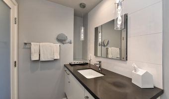 10 WAILEA EKOLU Pl 105, Kihei, HI 96753