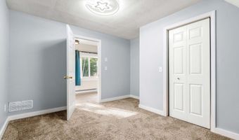 36 High St, Antrim, NH 03440