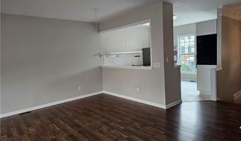 1021 Thornborough Dr, Alpharetta, GA 30004