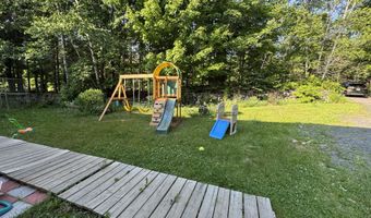 20 Moosehorn Rd, Abbot, ME 04406