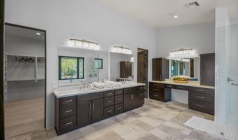 7450 E CONTINENTAL MOUNTAIN ESTATES Dr 6, Cave Creek, AZ 85331