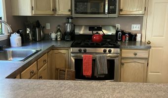 92 Brentwood Ln, Barnstable, MA 02630