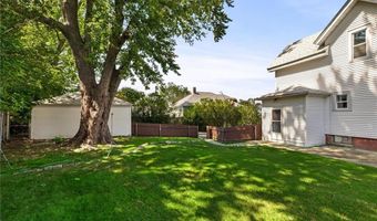 48 Wollaston St, Cranston, RI 02910