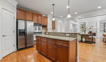 12516 Darvish Ln, Alpharetta, GA 30005