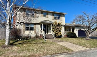 45 Rosemary St, Cranston, RI 02920
