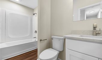 578 N Main St, Amherst, OH 44001