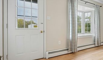 20 Oak Hill Dr, Exeter, RI 02822