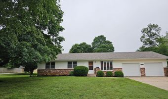 1313 S Madison Ave, Aurora, MO 65605