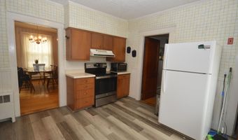 744 Hammond St, Bangor, ME 04401