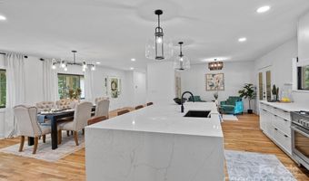 4209 Windwood Cir, Charlotte, NC 28226