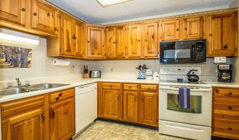 11 E Seasons Of Attitash Rd E, Bartlett, NH 03812