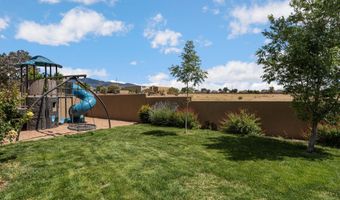 8700 Desert Finch Ln, Albuquerque, NM 87122