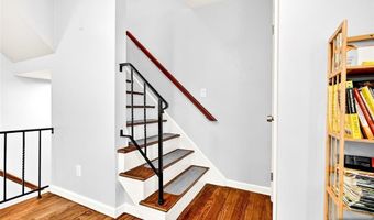 166 Pleasant Ave, Bergenfield, NJ 07621