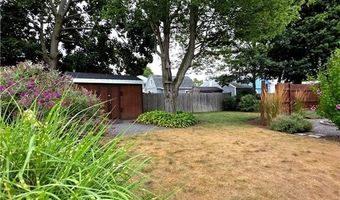 246 Vine St, Pawtucket, RI 02861