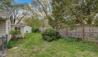 312 S Park Ave, Aurora, MO 65605
