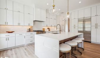 10033 CLUE Dr, Bethesda, MD 20817