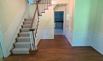 3502 HOLLY Rd, Annandale, VA 22003