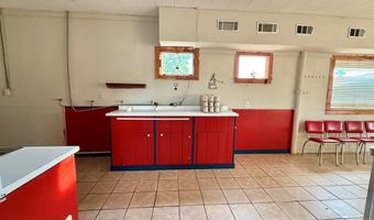 21 Fair St, Baxley, GA 31513