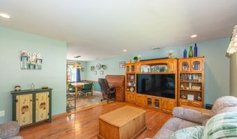 10 W Shore Dr, Alloway, NJ 07462