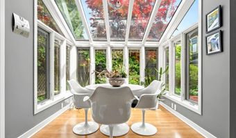 101 E Krumkill Rd, Albany, NY 12208