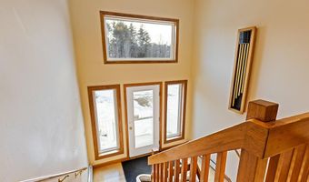 9 Snug Harbor Rd, Belgrade, ME 04917