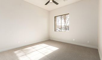 940 W MACAW Dr, Chandler, AZ 85286