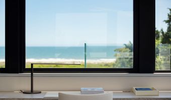 5499 Dune Dr, Avalon, NJ 08202
