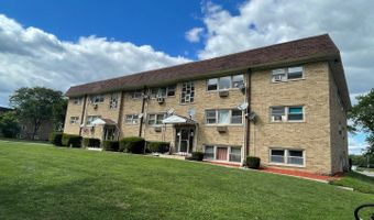 215 E Oak St, Addison, IL 60101