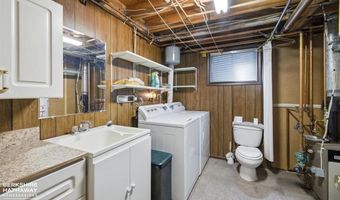1807 11th St, Cody, WY 82414