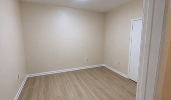 13 Armstrong Pl, Bridgeport, CT 06608