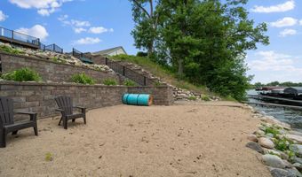1515 Geneva Rd NE, Alexandria, MN 56308