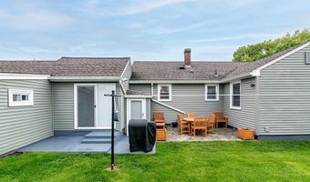 212 S Spruce St, East Providence, RI 02914