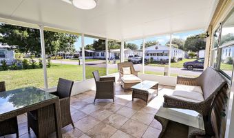 1201 Chipewa Dr, Barefoot Bay, FL 32976