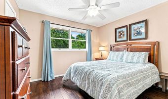 1 Rockford Ln, Bella Vista, AR 72715