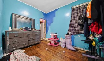 6721 S Honore St, Chicago, IL 60636