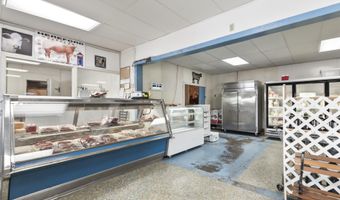10 N Main St, Arab, AL 35016