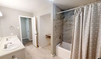 2040 W 41st St, Casper, WY 82604