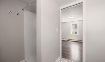 41 Parker St, Bangor, ME 04401
