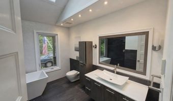 115 Browns Dock Rd, Atlantic Highlands, NJ 07716