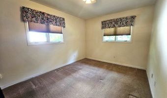 9616 Zimmer Dr, Algonquin, IL 60102