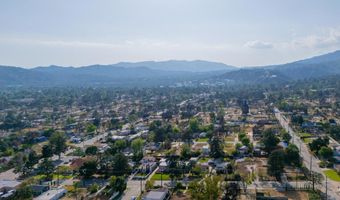 70 W Palm St, Altadena, CA 91001